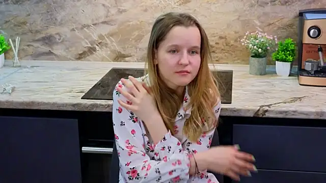 BlytheCleeton online show from March 6, 2025, 5:03 am