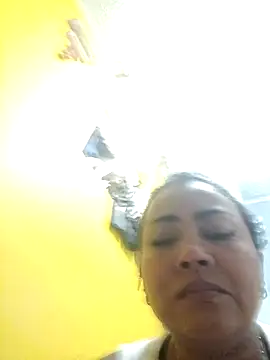 Ariana Rodriguez online show from January 12, 2026, 1:38 pm