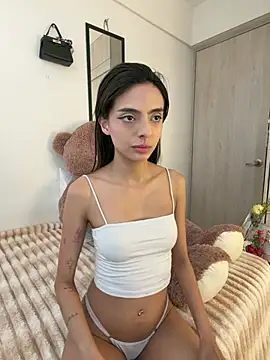 ZaraLuuv online show from March 10, 2026, 6:02 pm