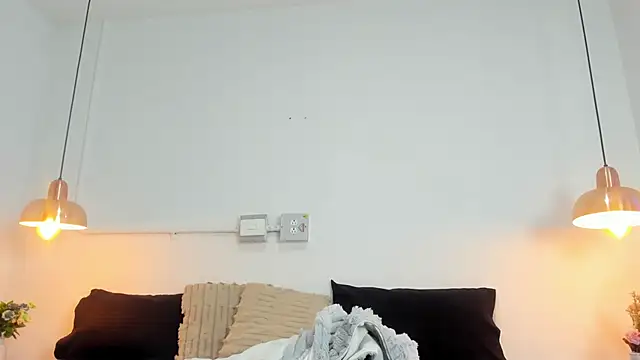 Liz ortega30 online show from March 24, 2026, 12:32 pm