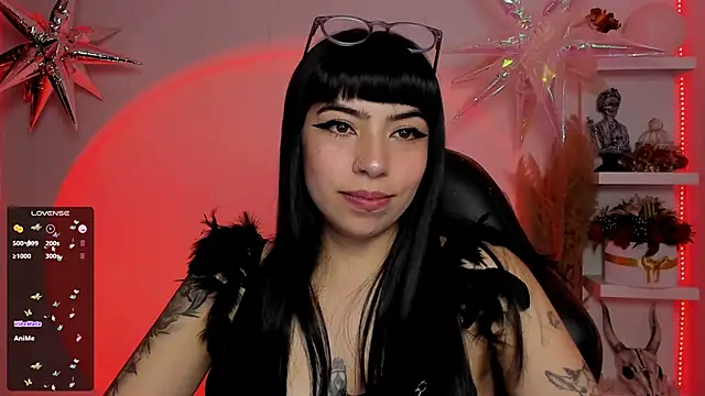 Saraa Desiree online show from March 18, 2025, 5:53 pm