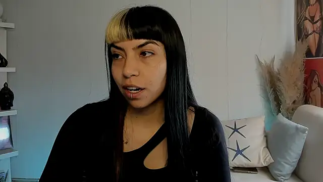 Saraa Desiree online show from September 10, 2025, 12:49 pm