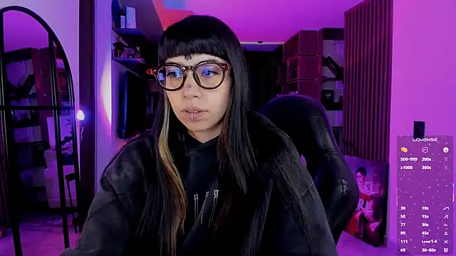 Saraa Desiree online show from February 18, 2026, 11:22 pm