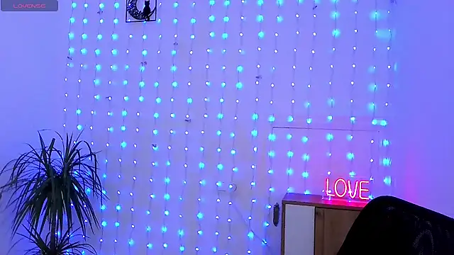 Snapshot of neferutt chatting on December 2, 2025, 4:46 pm neferutt online show from December 2, 2025, 4:46 pm