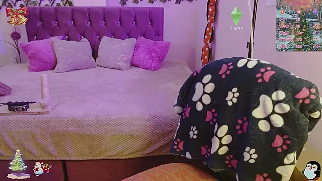 Anny  cute online show from December 15, 2025, 8:13 pm