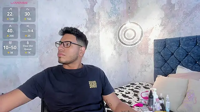 ETHAN DRAVEN online show from March 19, 2025, 11:39 am