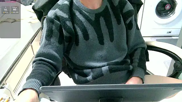 Snapshot of jhh2888 chatting on November 7, 2025, 1:00 pm jhh2888 online show from November 7, 2025, 1:00 pm