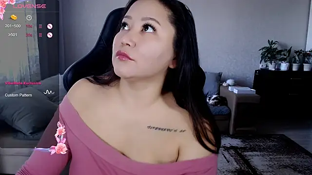 LisaAsianFlower online show from September 19, 2025, 7:10 am