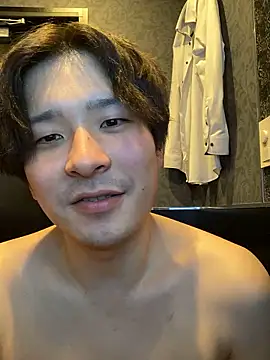 waka3232 online show from November 11, 2025, 1:22 pm