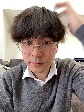 waka3232 online show from March 19, 2026, 4:05 am