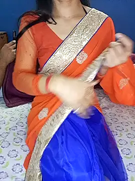 Cute-Zarina online show from November 13, 2025, 5:45 pm