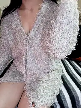 Cute-Zarina online show from January 8, 2026, 6:10 pm