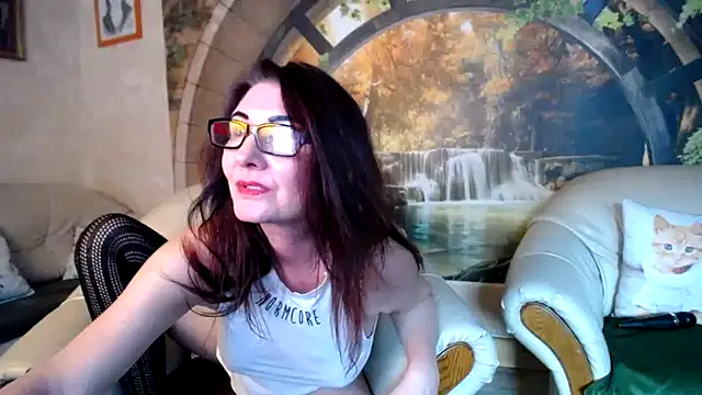 Kathylovexxx online show from April 3, 2026, 4:38 pm