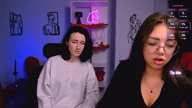 kiki swan online show from March 21, 2025, 11:01 am