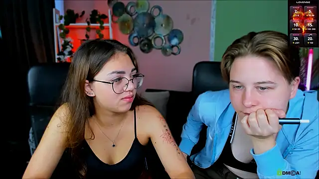 kiki swan online show from October 6, 2025, 5:49 am