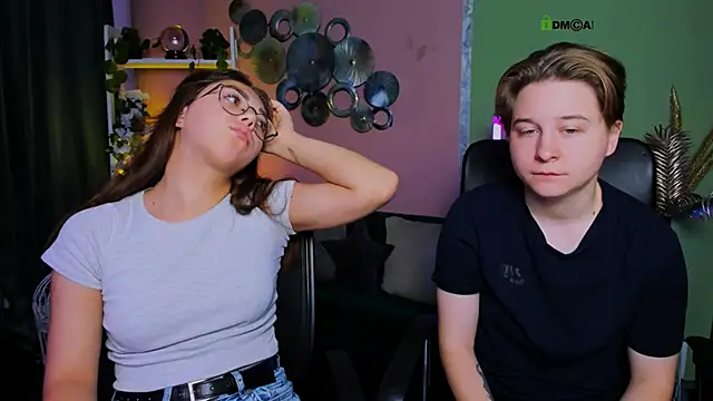 kiki swan online show from October 17, 2025, 5:54 am