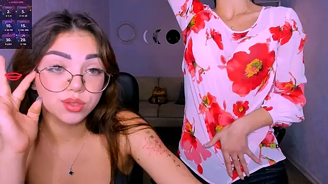 kiki swan online show from November 12, 2025, 3:23 pm