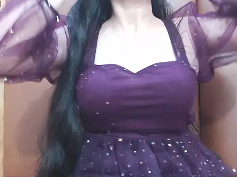 RealNaina online show from October 30, 2025, 5:46 pm