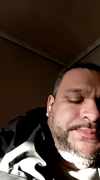 paulina-rosseth online show from March 4, 2025, 5:56 pm