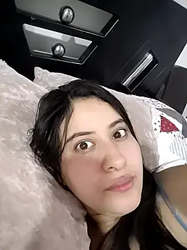 mialorents online show from February 15, 2026, 4:58 pm