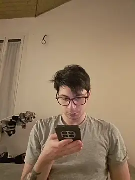 Maracujand80 online show from April 16, 2026, 6:52 pm