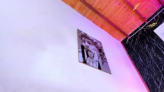 nicelle carson  online show from March 11, 2025, 3:56 pm