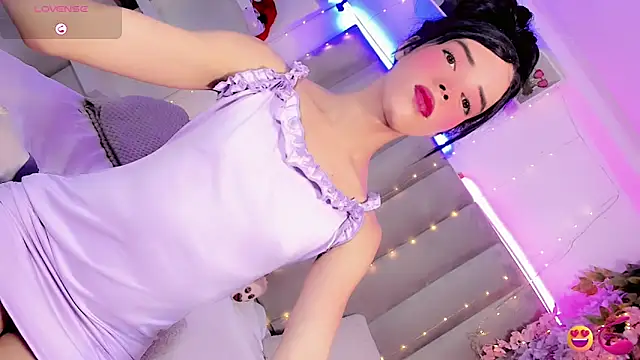 Snapshot of Nina_Keyli chatting on June 9, 2026, 9:04 pm Nina Keyli online show from June 9, 2026, 9:04 pm