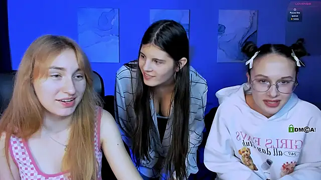 mona cloud online show from November 29, 2025, 8:01 pm