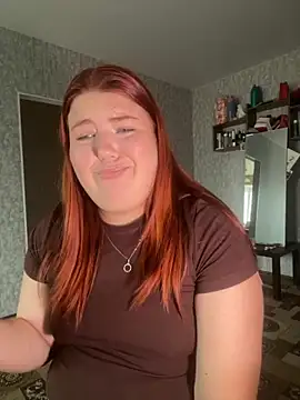 Snapshot of Dreamy_Desire chatting on October 17, 2025, 12:08 pm Dreamy Desire online show from October 17, 2025, 12:08 pm