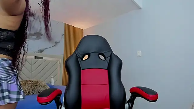 lisa prescot online show from October 7, 2025, 12:13 pm