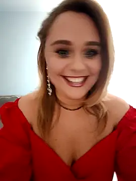 Juicy PeachLux online show from March 21, 2025, 5:23 pm