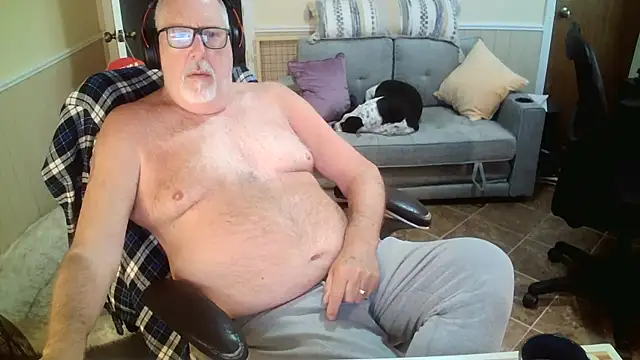 superbearboss online show from June 7, 2026, 3:16 pm