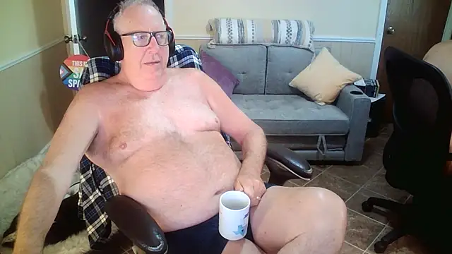 superbearboss online show from June 9, 2026, 3:01 pm