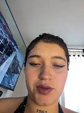 Snapshot of Karina_Leon chatting on June 5, 2026, 8:58 pm Karina Leon online show from June 5, 2026, 8:58 pm