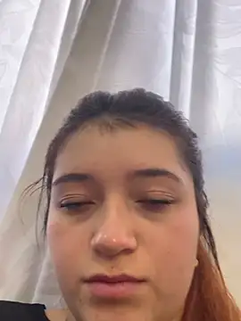 Snapshot of Karina_Leon chatting on June 17, 2026, 8:21 pm Karina Leon online show from June 17, 2026, 8:21 pm