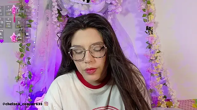 Snapshot of chelsea__coo chatting on October 4, 2025, 11:03 pm chelsea  coo online show from October 4, 2025, 11:03 pm