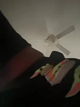 Snapshot of Dymmmm chatting on March 9, 2025, 10:52 pm Dymmmm online show from March 9, 2025, 10:52 pm