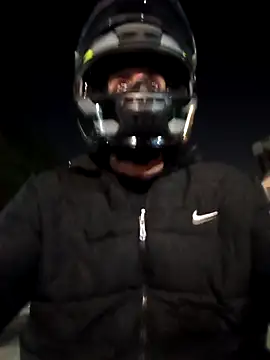 Fzssp online show from April 13, 2026, 2:17 am