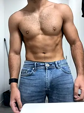 Snapshot of LucianDraven chatting on September 26, 2025, 11:03 am LucianDraven online show from September 26, 2025, 11:03 am