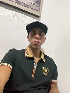 Snapshot of Monkey_uchiha777 chatting on March 21, 2025, 12:29 am Monkey uchiha777 online show from March 21, 2025, 12:29 am