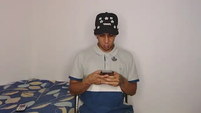 Monkey uchiha777 online show from November 27, 2025, 1:29 am