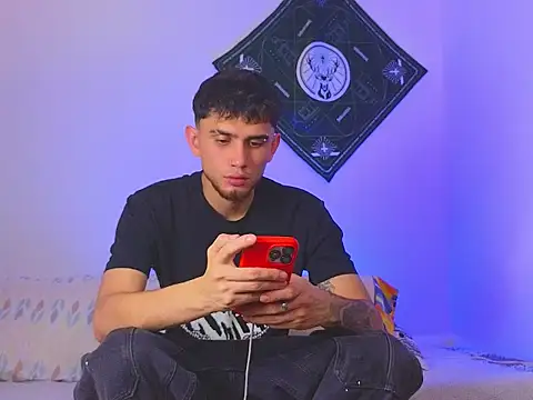 samevansx  online show from November 20, 2025, 7:57 pm