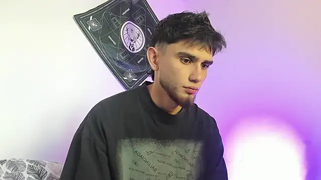samevansx  online show from April 24, 2026, 7:49 pm