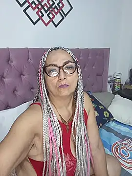 AlessandraLeroy online show from November 26, 2025, 1:39 am