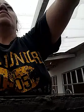 Luna-nevada online show from September 13, 2025, 5:02 pm