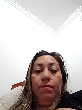 Luna-nevada online show from October 15, 2025, 3:17 am