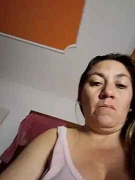 Luna-nevada online show from November 8, 2025, 4:12 am