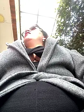 Luna-nevada online show from January 12, 2026, 5:29 pm