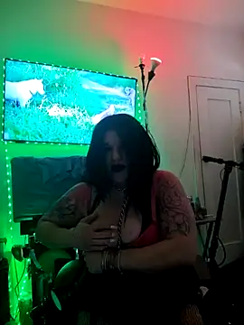 deedeelove82 online show from March 16, 2025, 8:00 pm