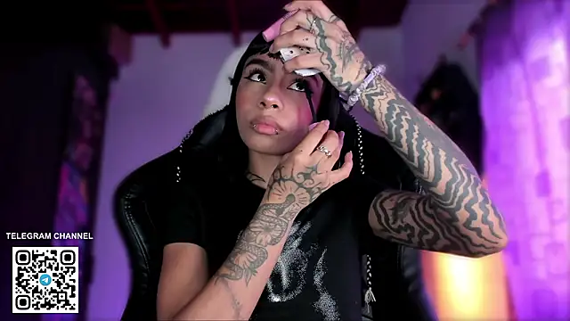 sofiafenty online show from March 18, 2026, 5:38 pm